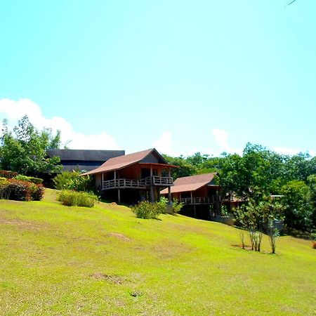 The Cliff & River Jungle Resort Phanom エクステリア 写真