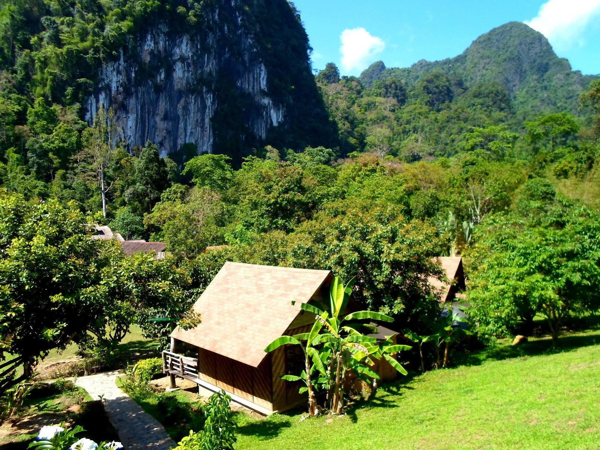 The Cliff & River Jungle Resort Phanom エクステリア 写真